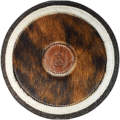 Dessous de plat rond peau de vache, 2 feutres et cuir